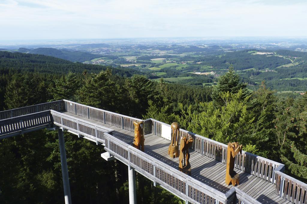 Landgasthof Zum Hirschenstein, Pension Garni Санкт Енглмар Екстериор снимка