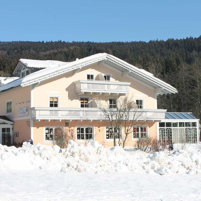Landgasthof Zum Hirschenstein, Pension Garni Санкт Енглмар Екстериор снимка